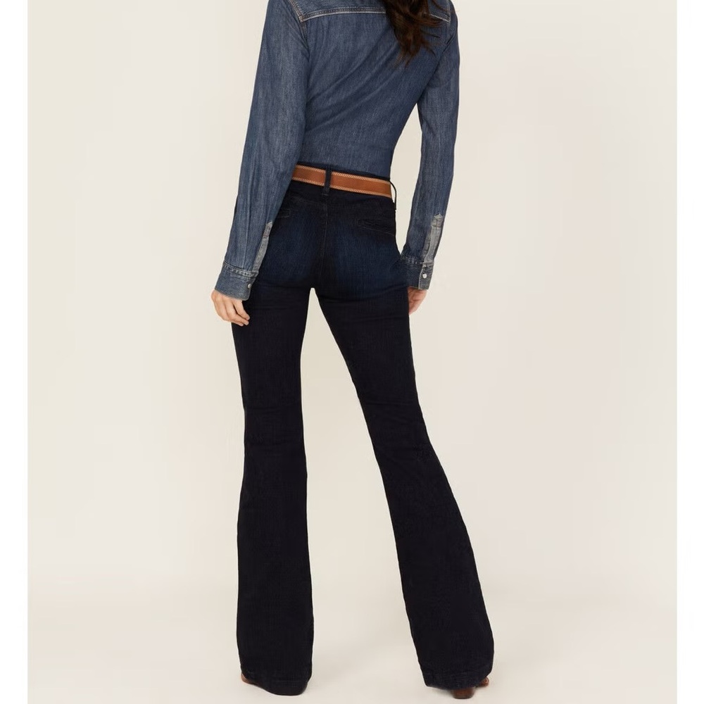 31/11 L CINCH WOMEN'S LYNDEN DARK WASH MID RISE TROUSER STRETCH DENIM JEANS - Picture 3 of 5